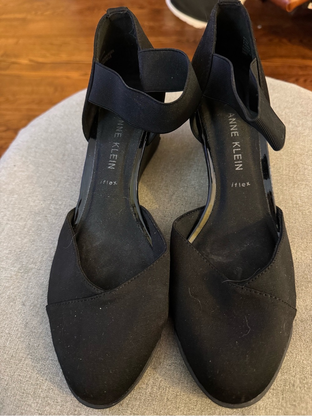 Anne Klein Black Pointed-Toe Ankle Strap Flats